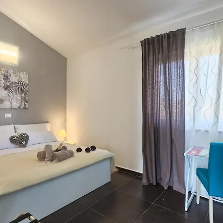 Incantevole Casa A Naselje Muzini Con Sauna *